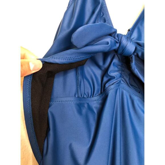 Motherhood Bounceback One-piece Swimsuit Shaping Slimming Green Size: M Beach - Picture 10 of 12